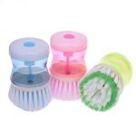 فرچه یا برس ظرف شویی دارای مخزن مایع شوینده